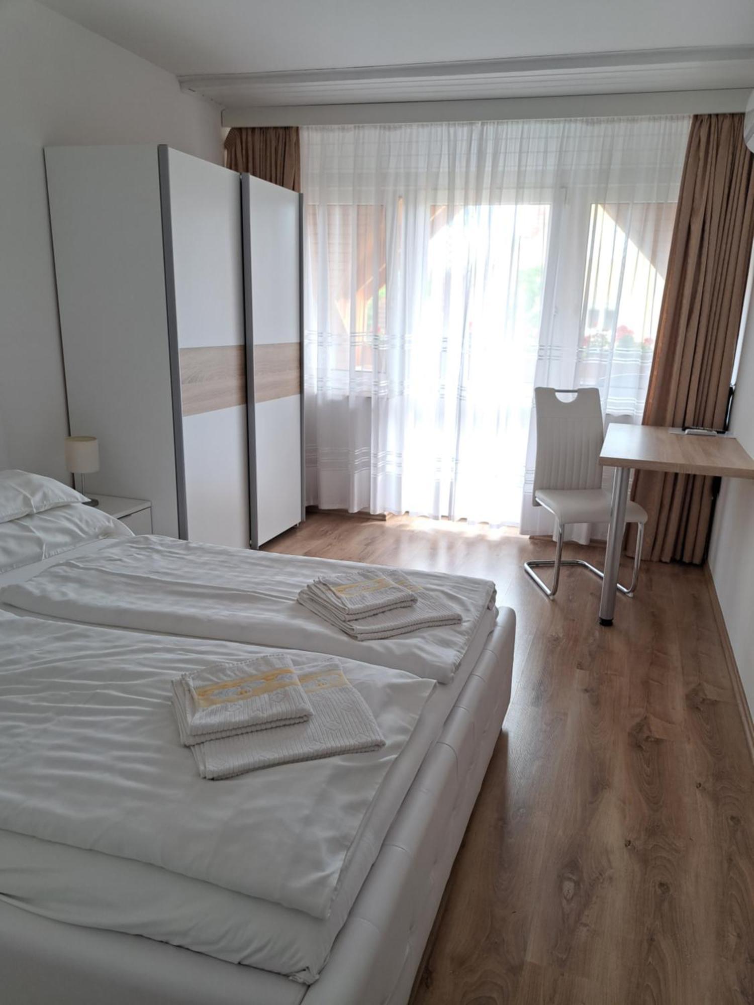 Emma Apartman Гаркань Номер фото